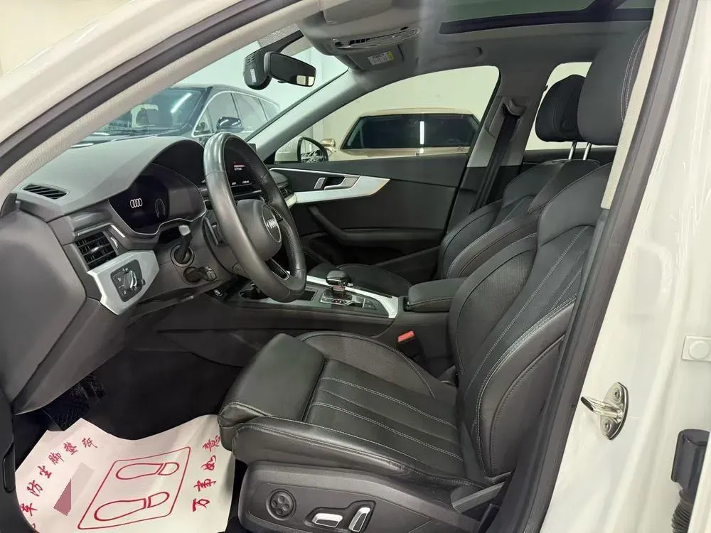 2024 Audi A4L 2.0T 190HP L4 7DCT,autocango,china used car exporter,china ev exporter,chinese used car exporter,chinese used ev exporter