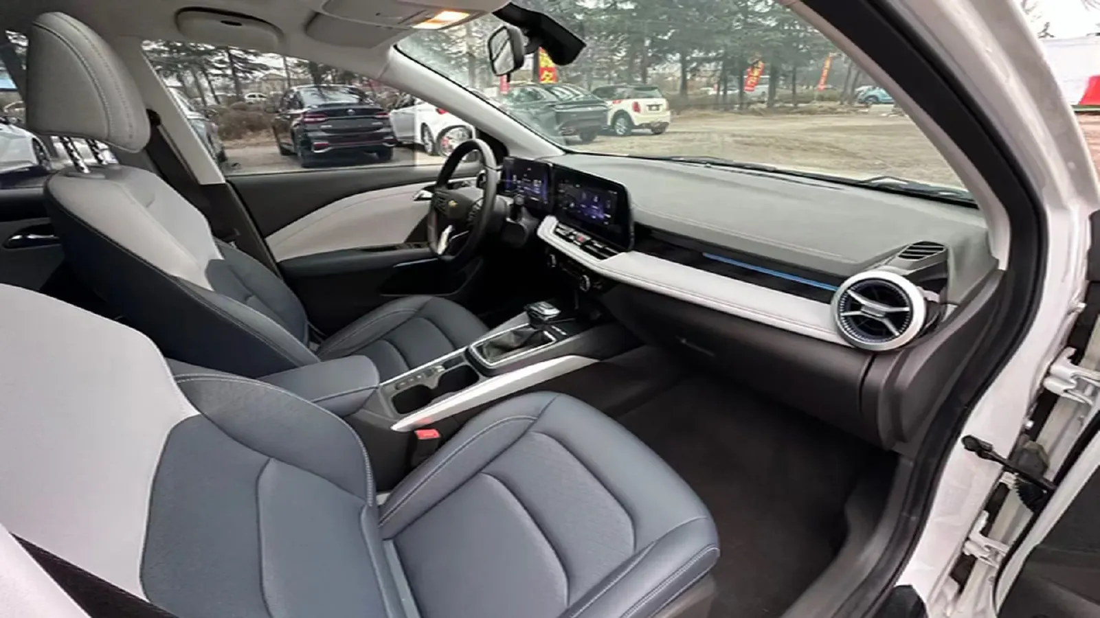 2024 Chevrolet Monza 1.5L 113HP L4 6DCT,autocango,china used car exporter,china ev exporter,chinese used car exporter,chinese used ev exporter