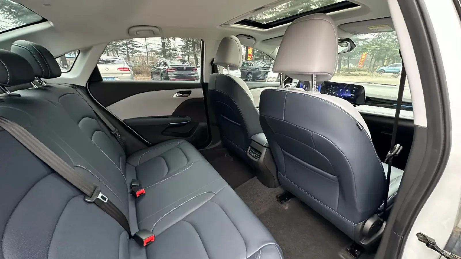 2024 Chevrolet Monza 1.5L 113HP L4 6DCT,autocango,china used car exporter,china ev exporter,chinese used car exporter,chinese used ev exporter