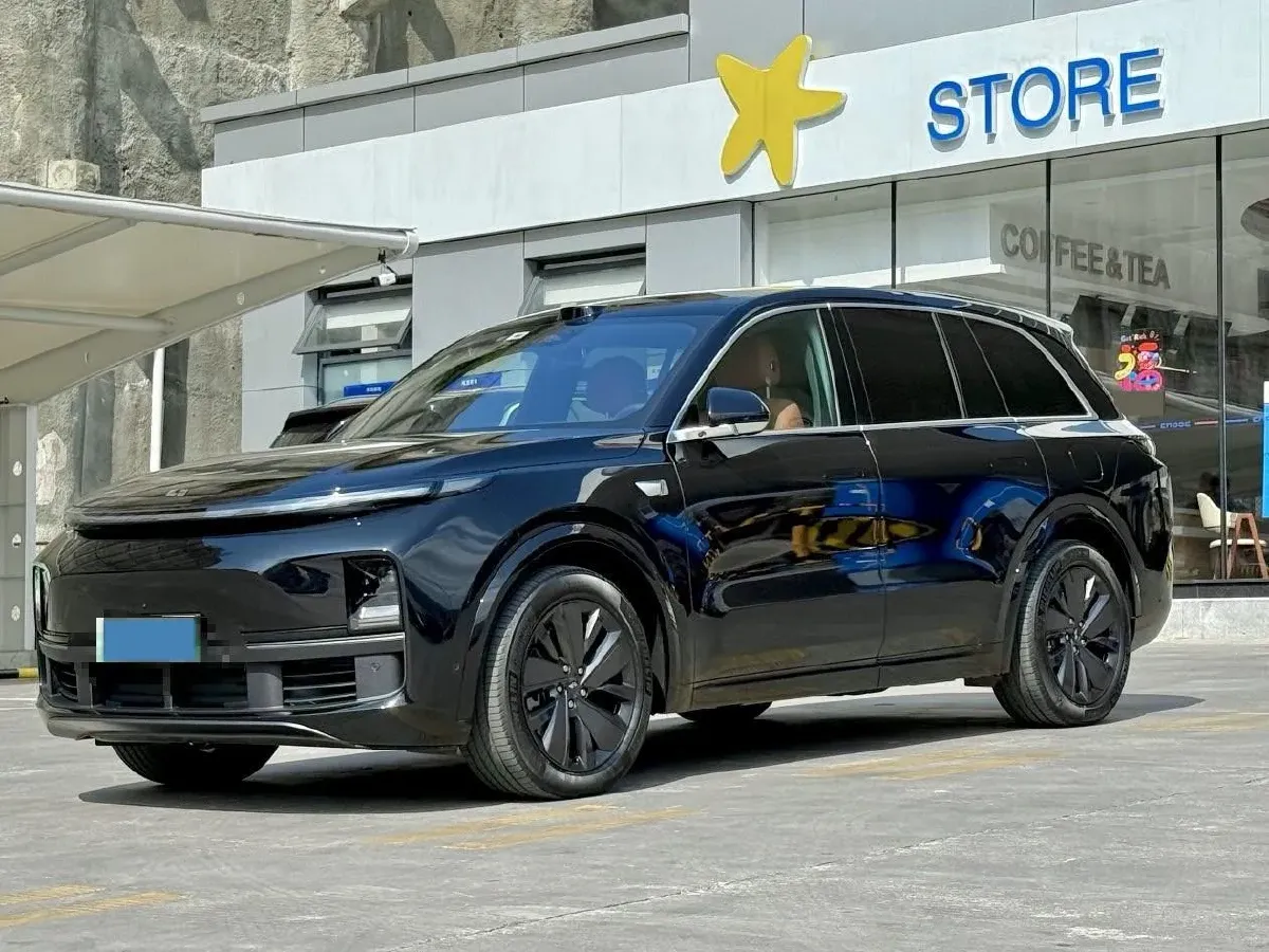 2024 Toyota Granvia 2.5L 189HP L4 E-CVT Hybrid,autocango,china used car exporter,china ev exporter,chinese used car exporter,chinese used ev exporter