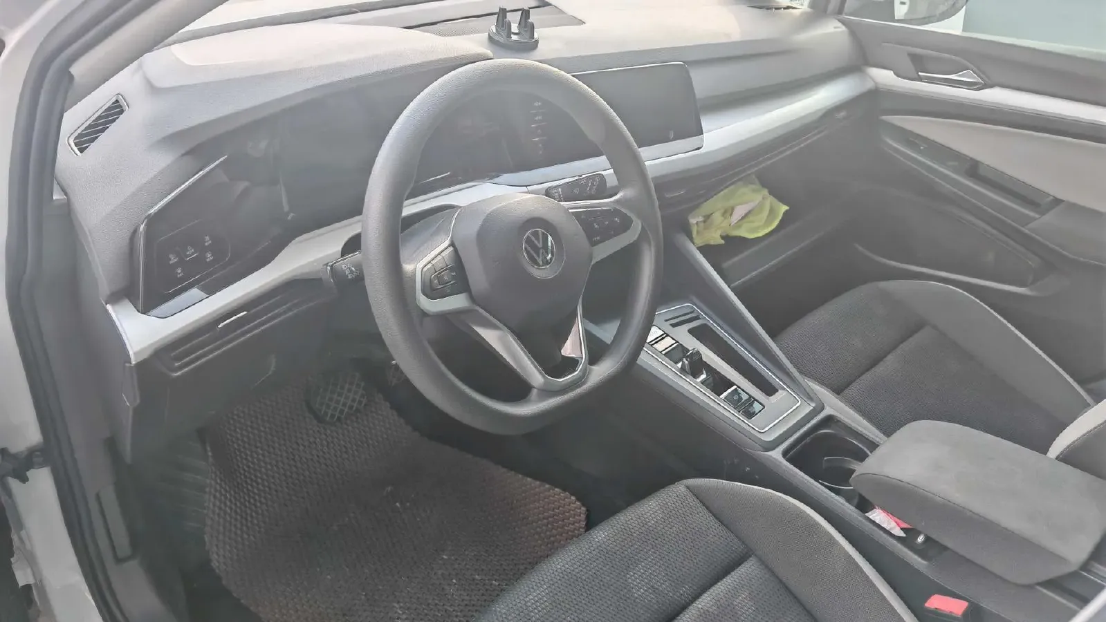 2021 Volkswagen Golf 1.2T 116HP L4 7DCT,autocango,china used car exporter,china ev exporter,chinese used car exporter,chinese used ev exporter