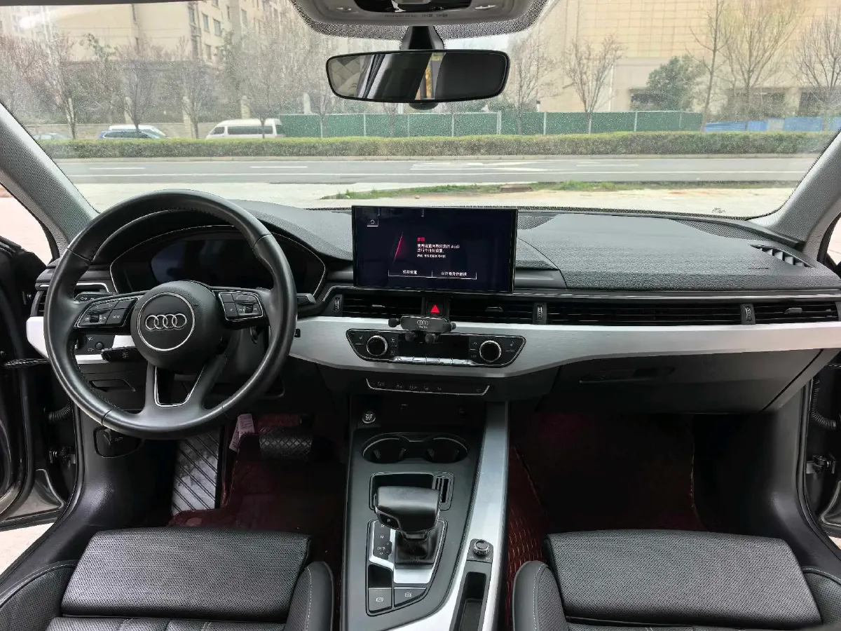 2020 Audi A4L 2.0T 190HP L4 7DCT,autocango,china used car exporter,china ev exporter,chinese used car exporter,chinese used ev exporter