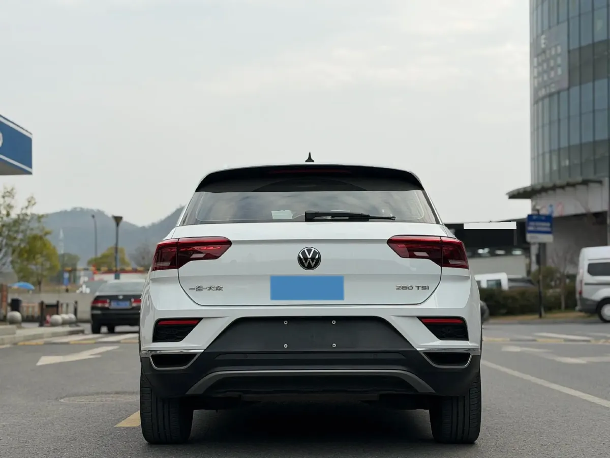 2020 Volkswagen T-Roc 1.4T 150HP L4 7DCT,autocango,china used car exporter,china ev exporter,chinese used car exporter,chinese used ev exporter