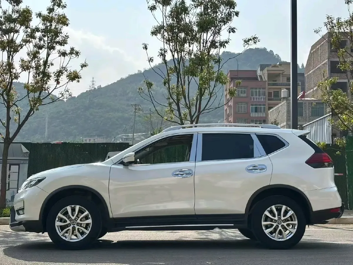 2020 Nissan X-Trail 2.0L 154HP L4 CVT,autocango,china used car exporter,china ev exporter,chinese used car exporter,chinese used ev exporter