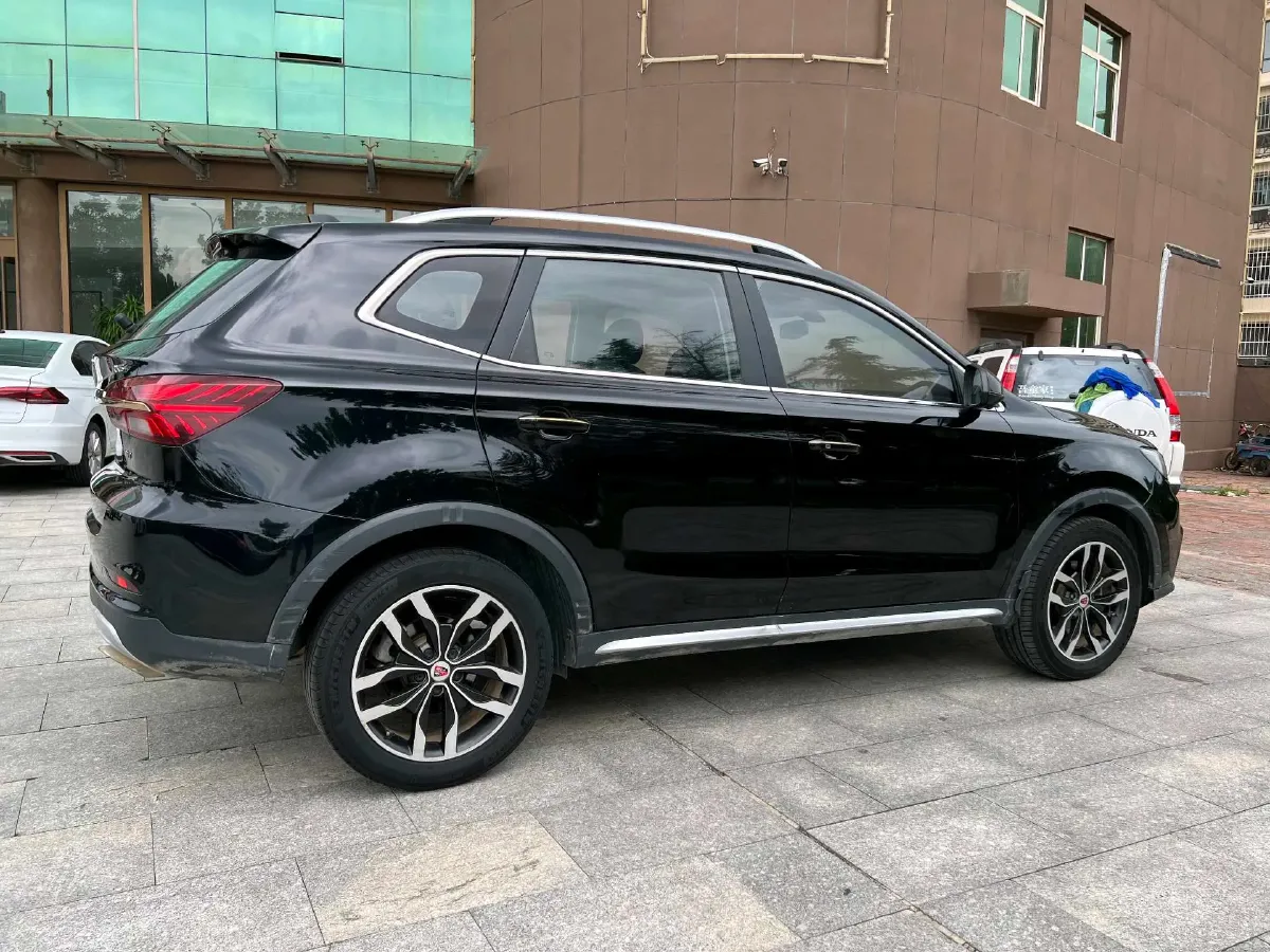 2018 Roewe RX5 2.0T 220HP L4 6DCT,autocango,china used car exporter,china ev exporter,chinese used car exporter,chinese used ev exporter