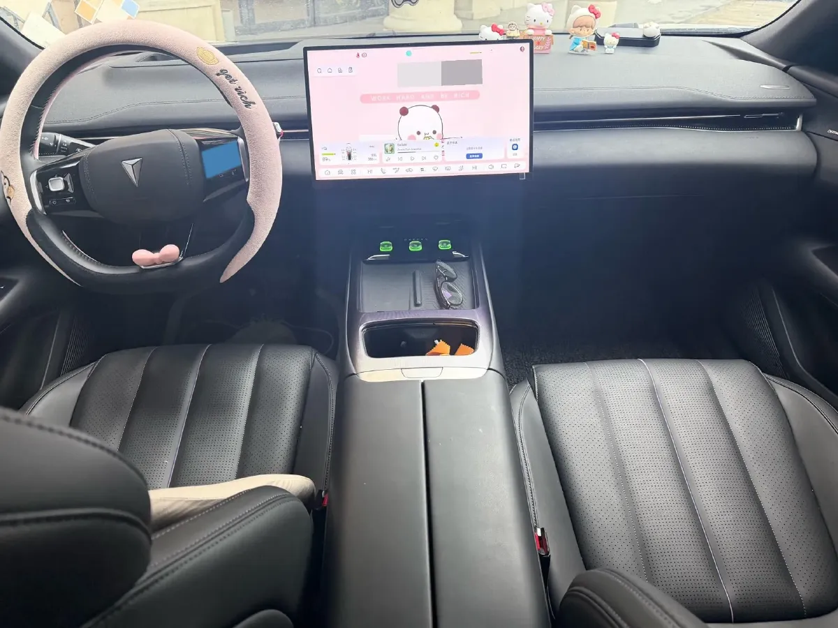 2025 Deepal L07 BEV 56.12KWH,autocango,china used car exporter,china ev exporter,chinese used car exporter,chinese used ev exporter