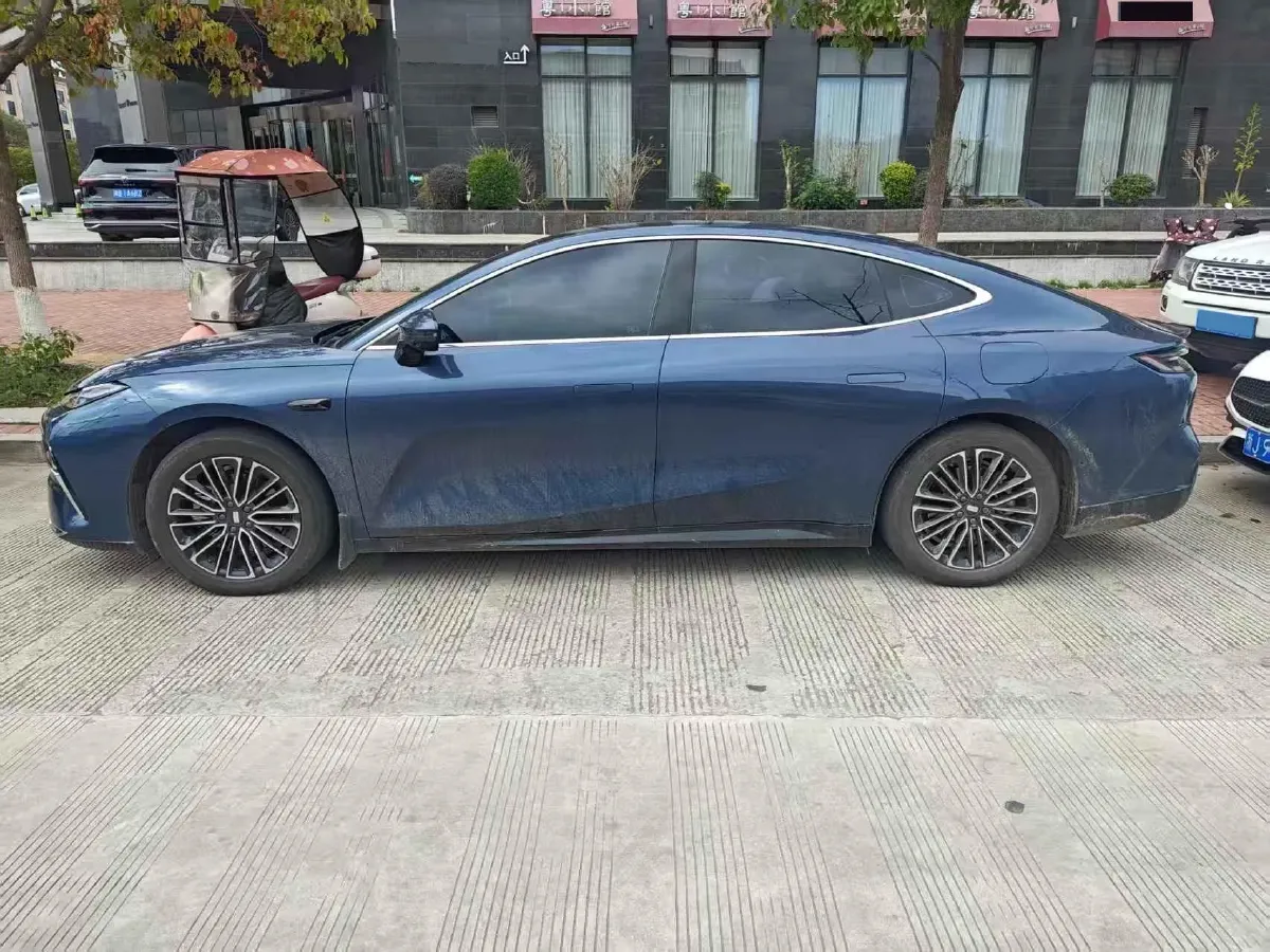 2025 Geely Galaxy Starshine 8 1.5L 112HP L4 1DHT PHEV,autocango,china used car exporter,china ev exporter,chinese used car exporter,chinese used ev exporter