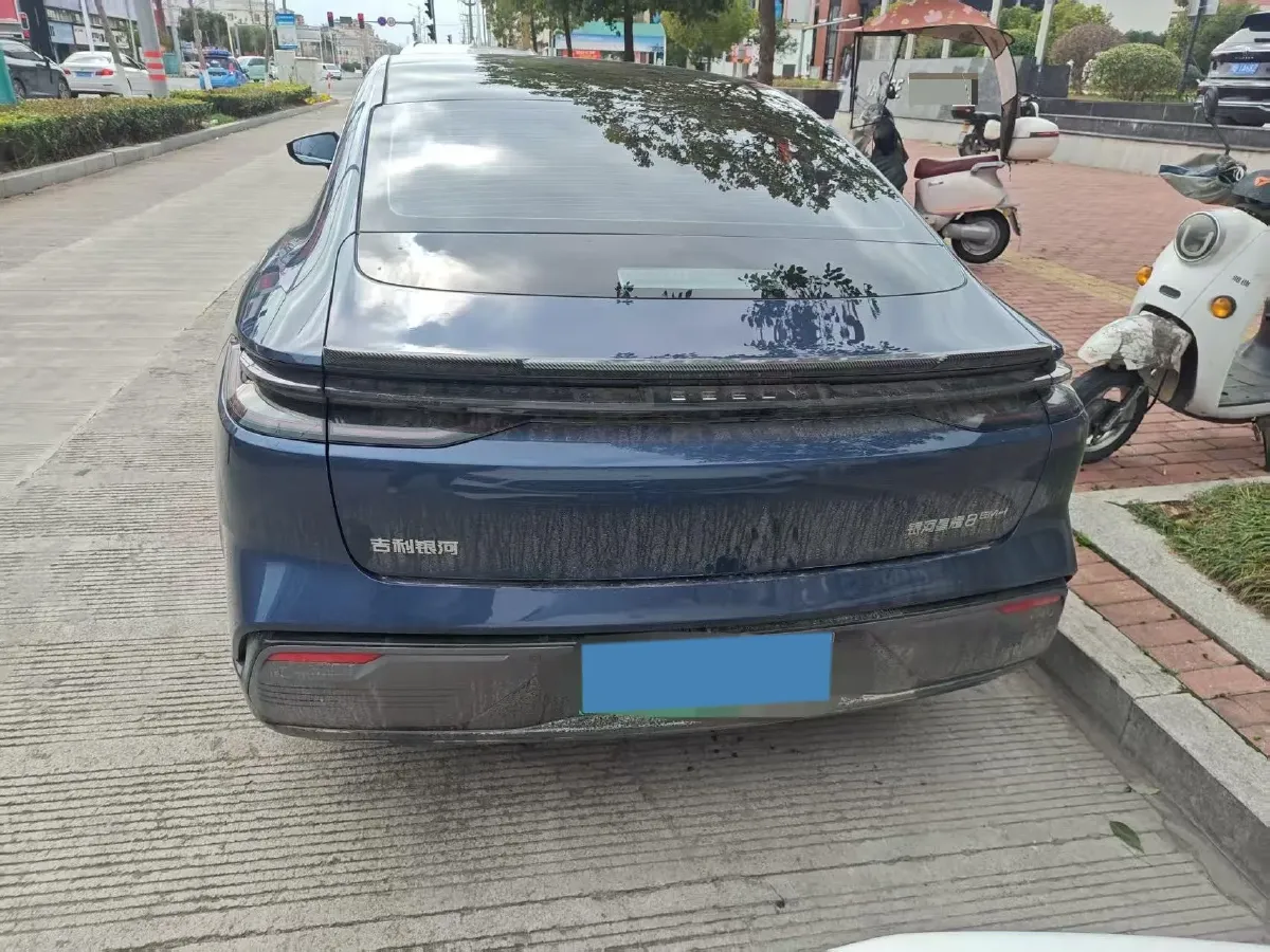 2025 Geely Galaxy Starshine 8 1.5L 112HP L4 1DHT PHEV,autocango,china used car exporter,china ev exporter,chinese used car exporter,chinese used ev exporter