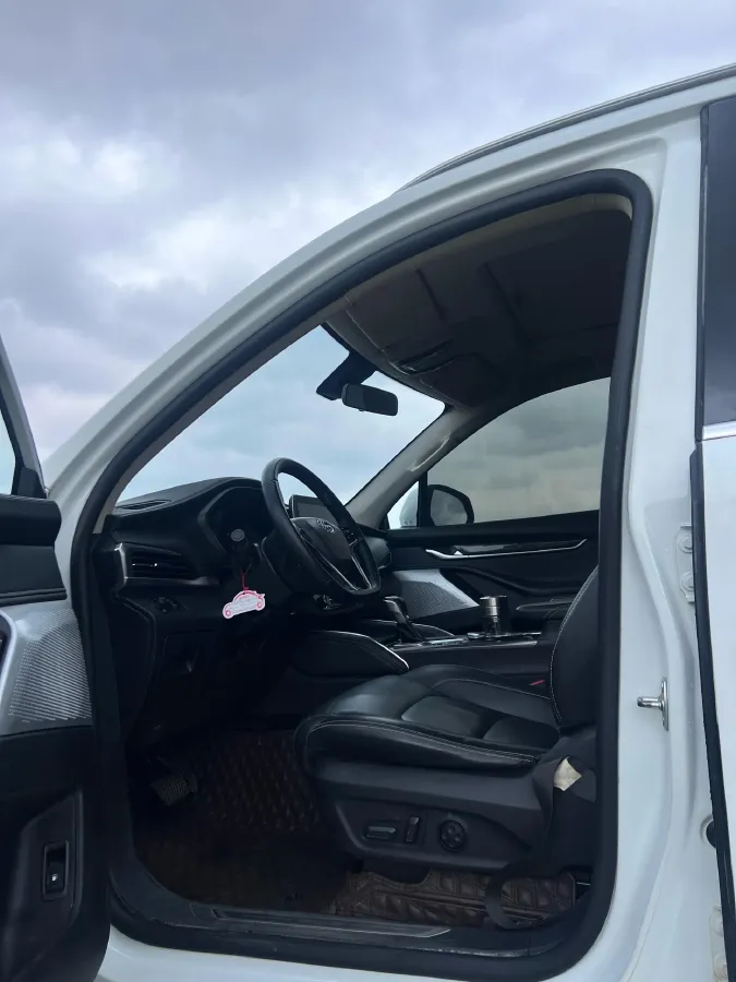 2017 MAXUS D90 2.0T 224HP L4 6AT,autocango,china used car exporter,china ev exporter,chinese used car exporter,chinese used ev exporter