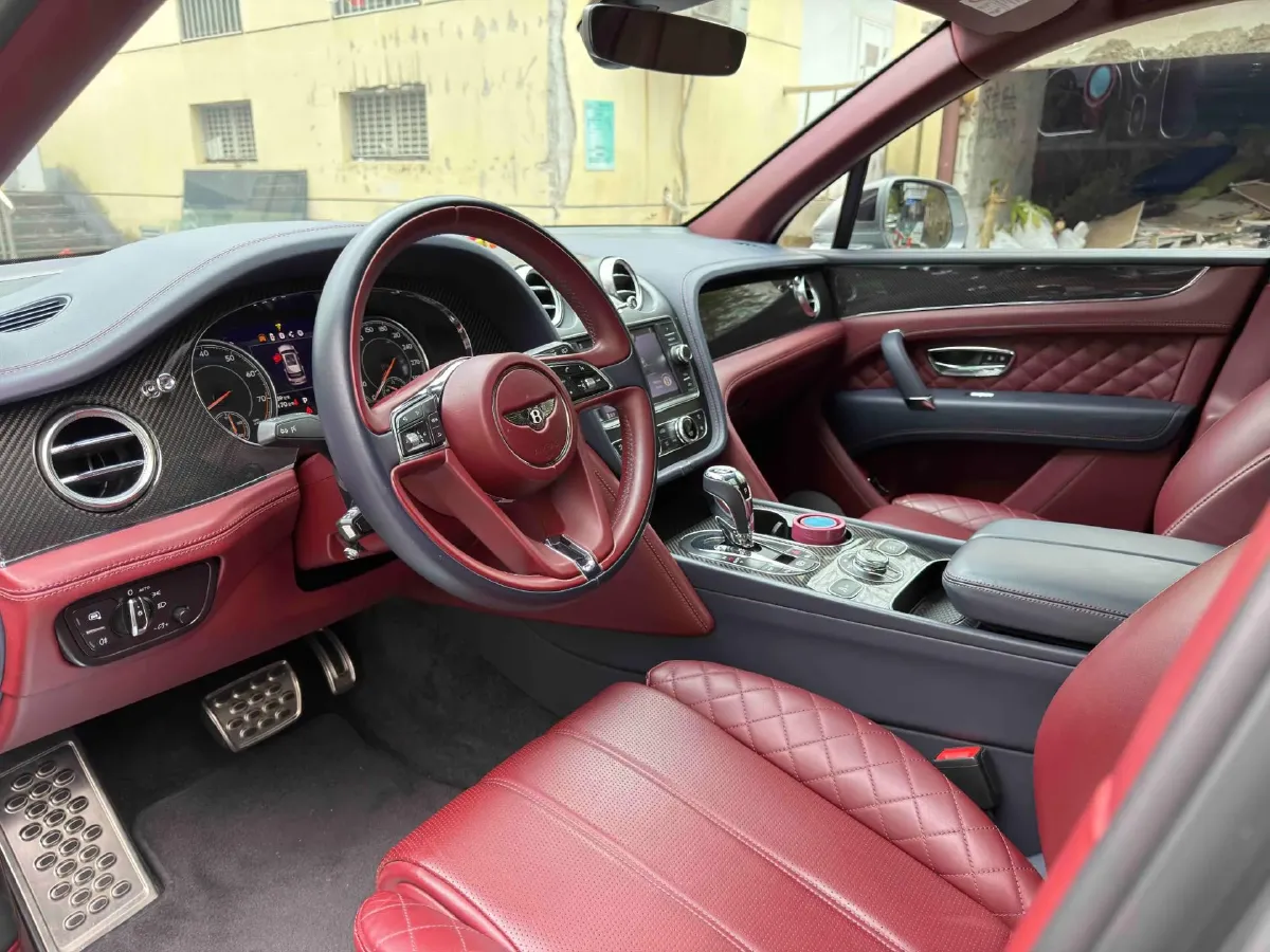 2018 Bentley Bentayga 4.0T 550HP V8 8AT,autocango,china used car exporter,china ev exporter,chinese used car exporter,chinese used ev exporter