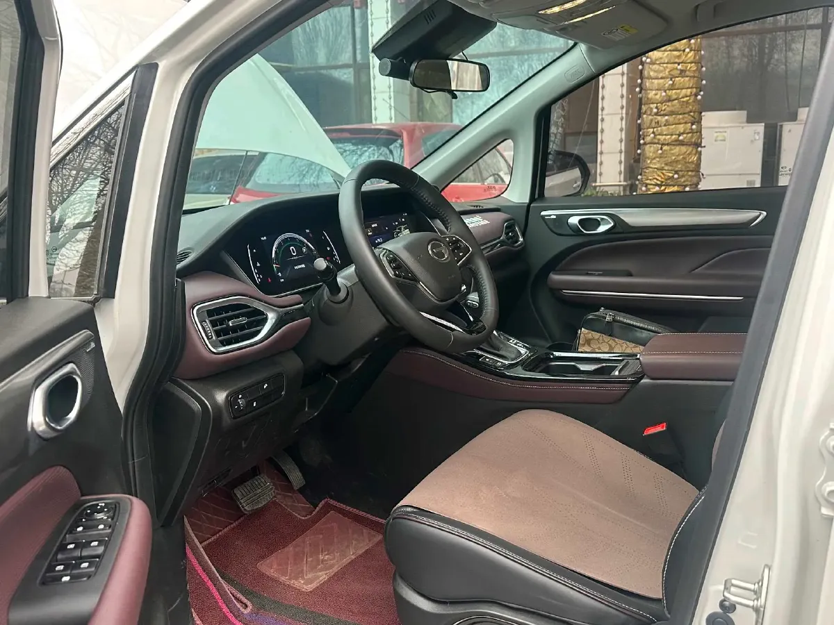 2023 GAC Trumpchi M6 1.5T 177HP L4 7DCT,autocango,china used car exporter,china ev exporter,chinese used car exporter,chinese used ev exporter