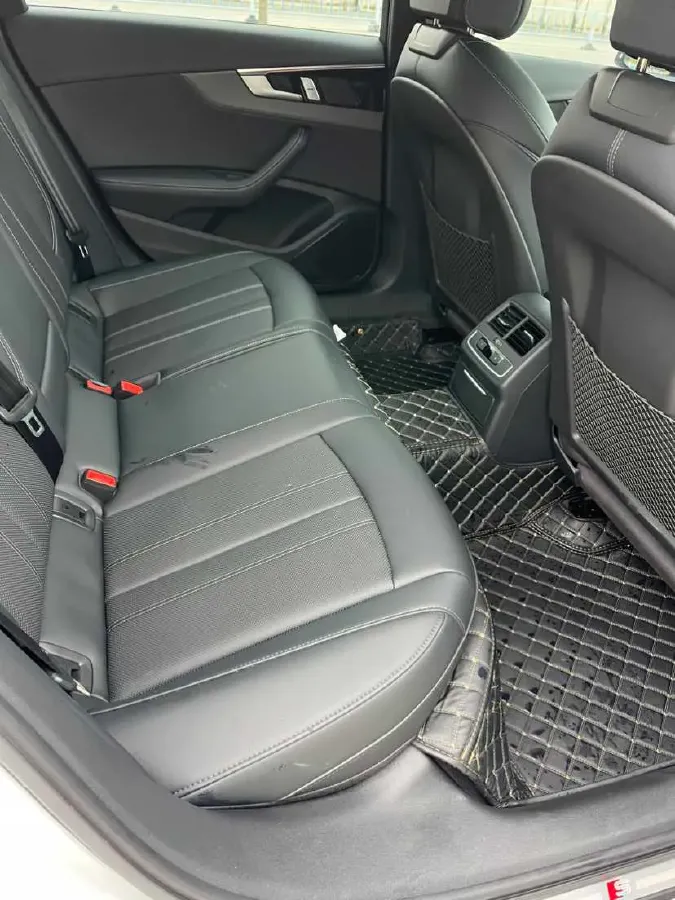 2024 Audi A4L 2.0T 190HP L4 7DCT,autocango,china used car exporter,china ev exporter,chinese used car exporter,chinese used ev exporter