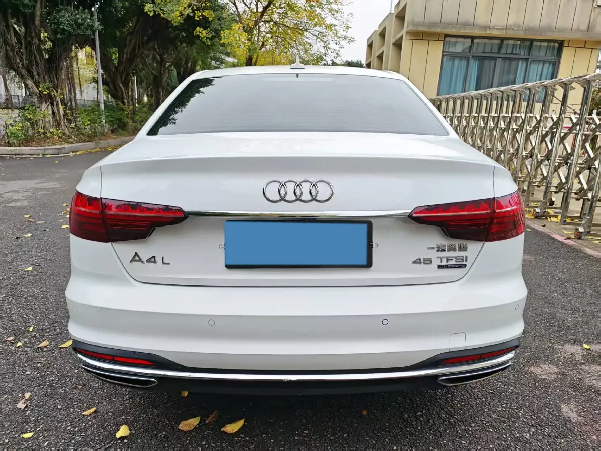 2020 Audi A4L 2.0T 190HP L4 7DCT,autocango,china used car exporter,china ev exporter,chinese used car exporter,chinese used ev exporter