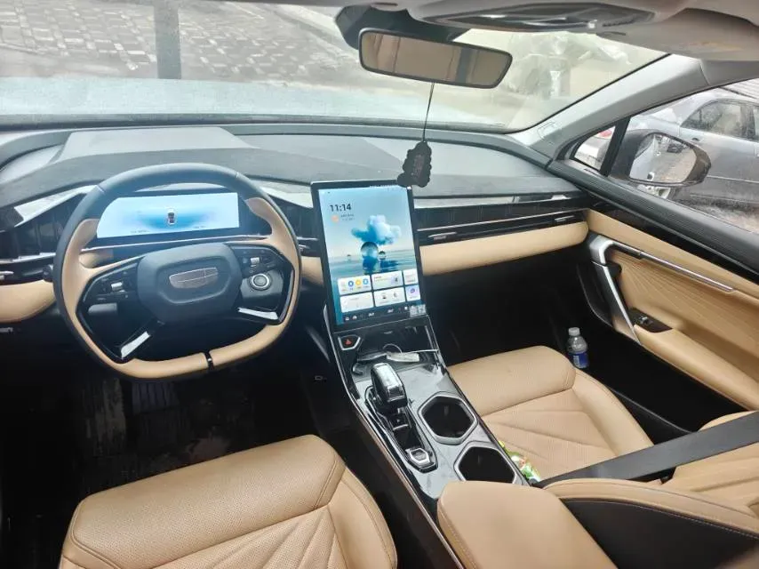 2023 Geely StarRay 2.0T 218HP L4 7DCT,autocango,china used car exporter,china ev exporter,chinese used car exporter,chinese used ev exporter