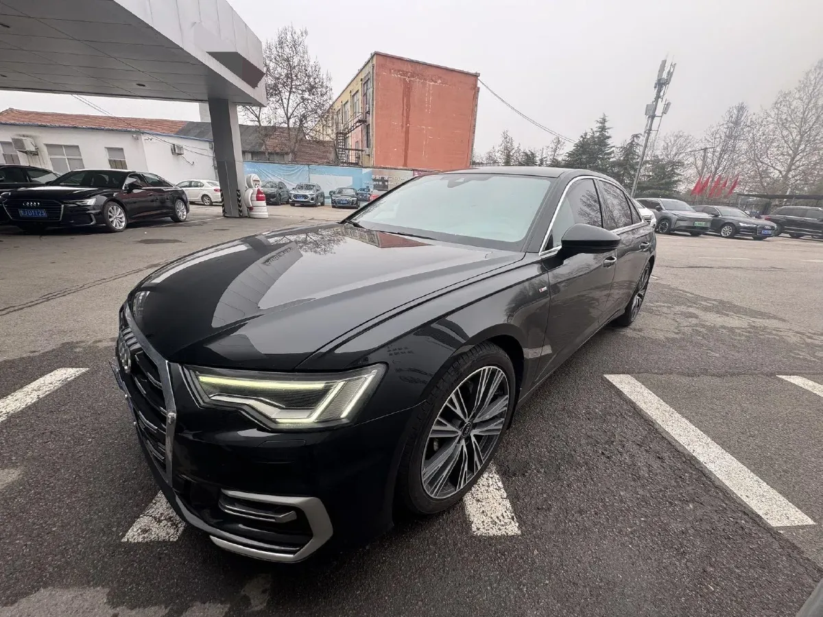 2023 Audi A6L 2.0T 190HP L4 7DCT,autocango,china used car exporter,china ev exporter,chinese used car exporter,chinese used ev exporter