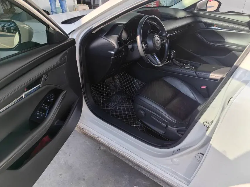 2022 Mazda 3 Axela 2.0L 158HP L4 6AT,autocango,china used car exporter,china ev exporter,chinese used car exporter,chinese used ev exporter
