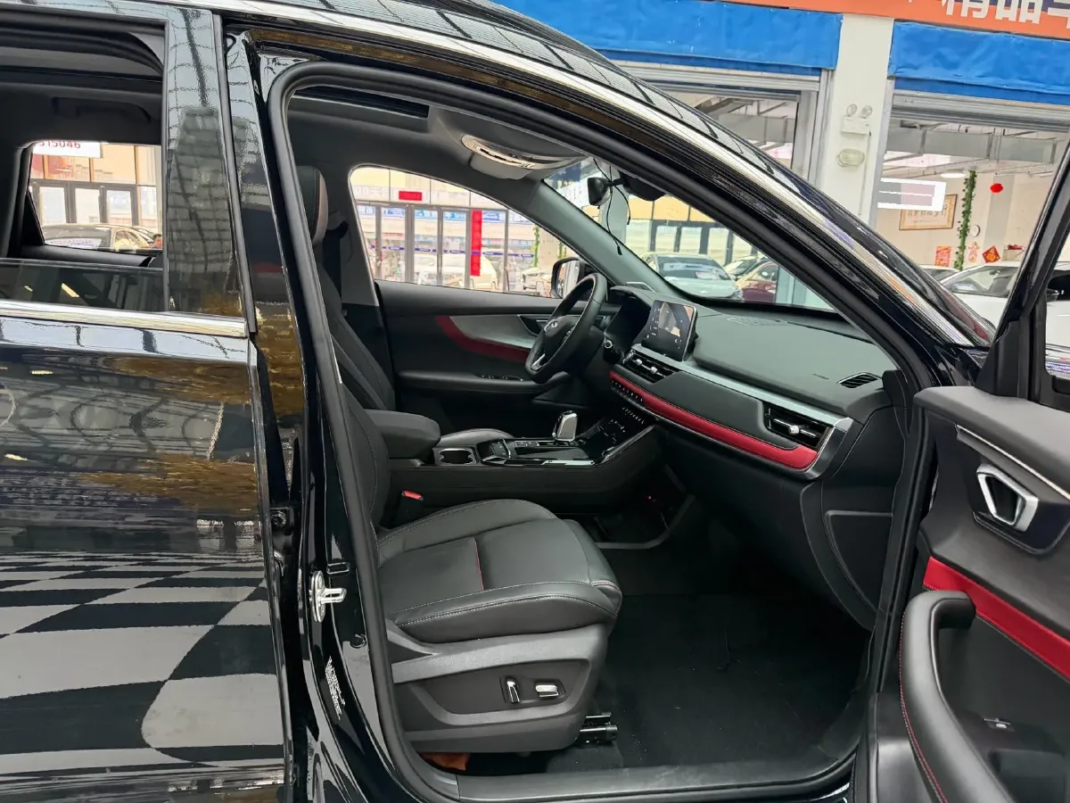 2022 Chery Tiggo 7 1.5T 156HP L4 CVT,autocango,china used car exporter,china ev exporter,chinese used car exporter,chinese used ev exporter