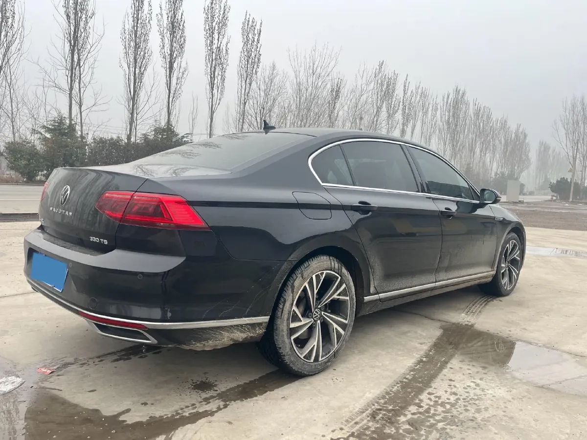 2020 Volkswagen Magotan 2.0T 186HP L4 7DCT,autocango,china used car exporter,china ev exporter,chinese used car exporter,chinese used ev exporter