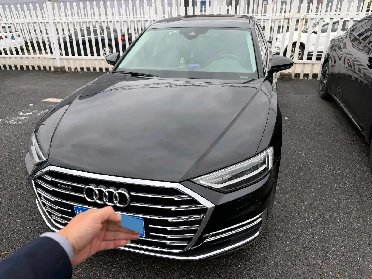 2022 Audi A8 3.0T 286HP V6 8AT,autocango,china used car exporter,china ev exporter,chinese used car exporter,chinese used ev exporter