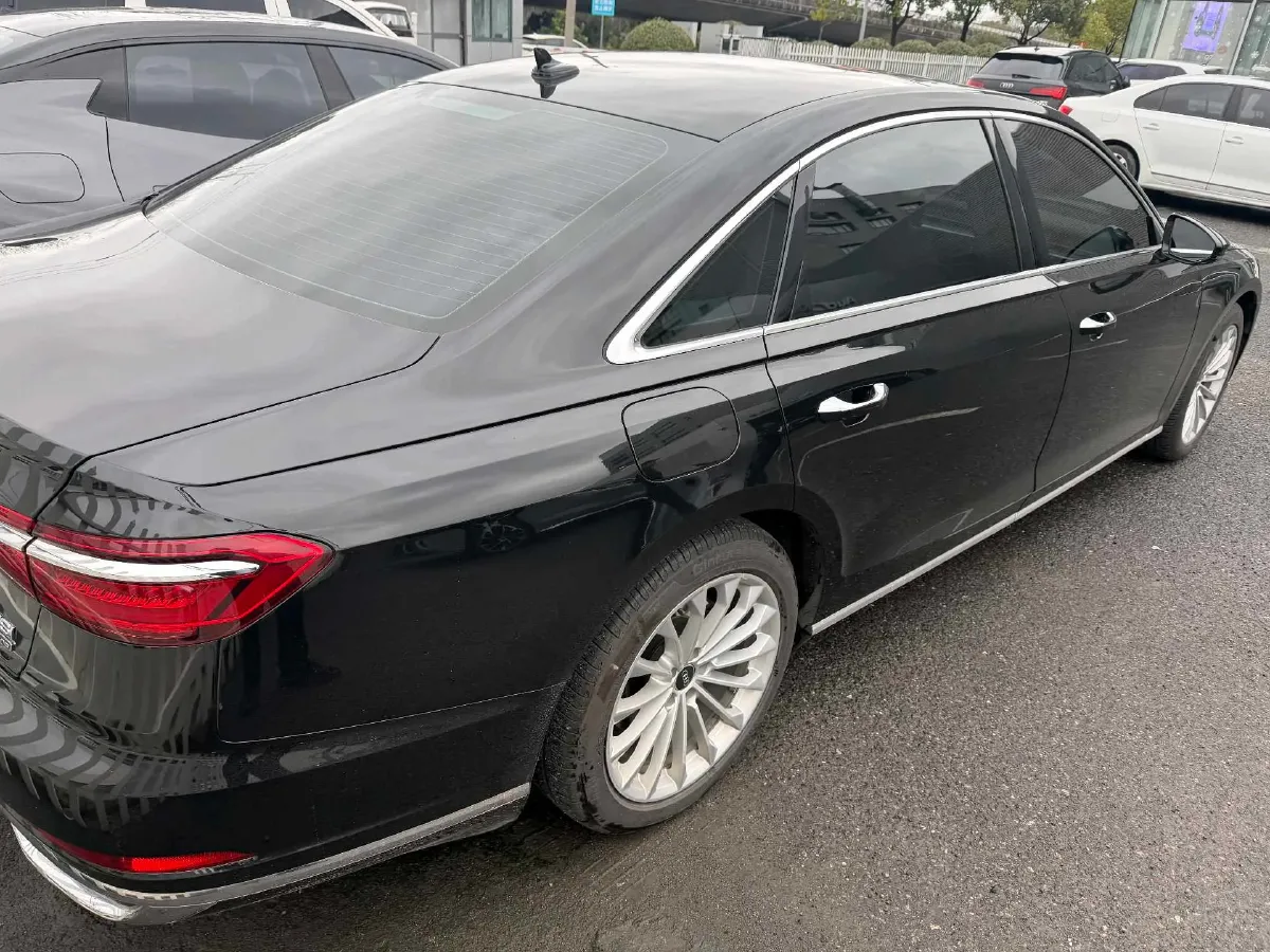 2022 Audi A8 3.0T 286HP V6 8AT,autocango,china used car exporter,china ev exporter,chinese used car exporter,chinese used ev exporter