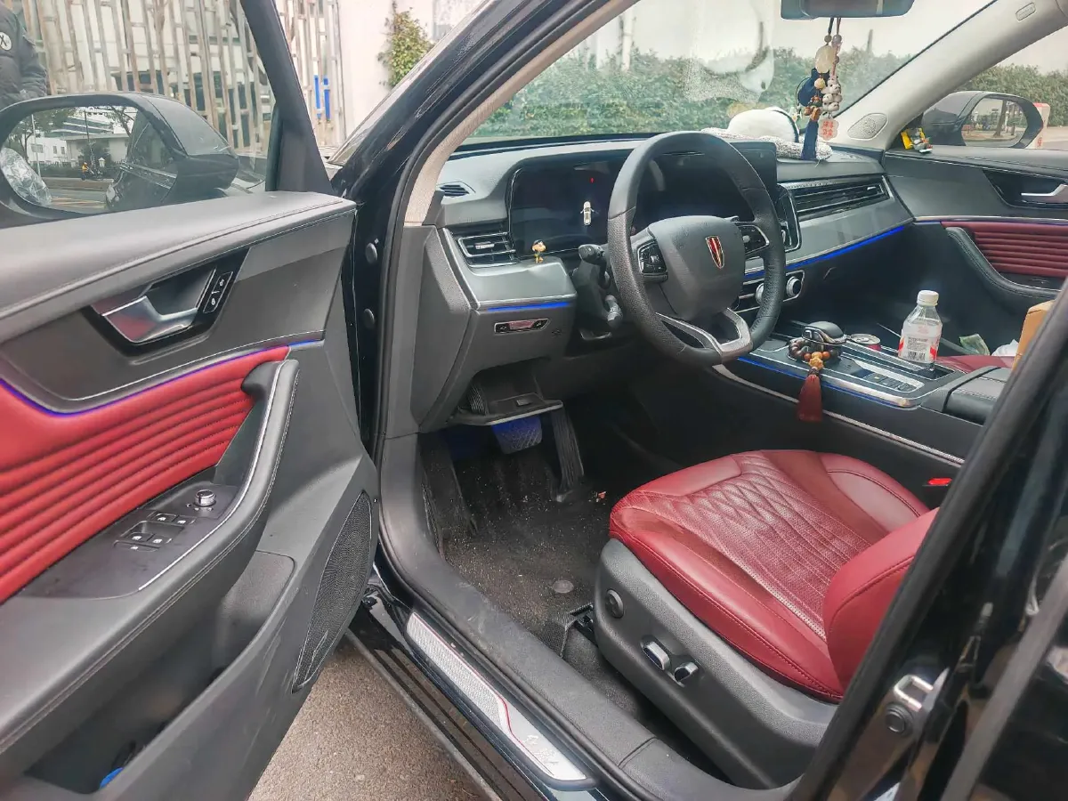 2023 HongQi HS5 2.0T 252HP L4 8AT,autocango,china used car exporter,china ev exporter,chinese used car exporter,chinese used ev exporter