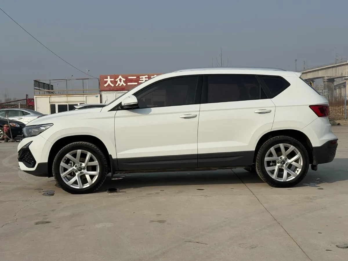 2023 Jetta VS5 1.4T 150HP L4 5MT,autocango,china used car exporter,china ev exporter,chinese used car exporter,chinese used ev exporter