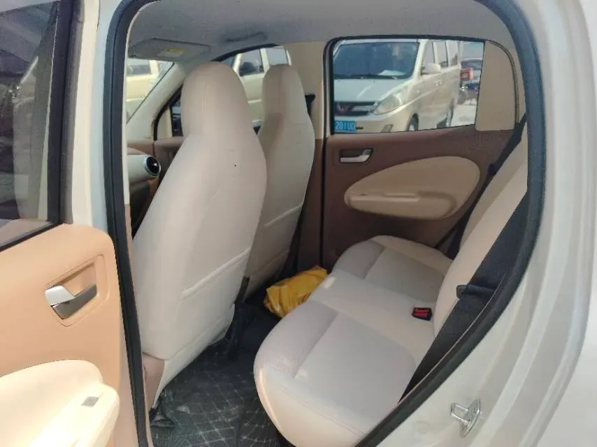 2025 WuLing HongGuang MINI EV BEV 16.2KWH,autocango,china used car exporter,china ev exporter,chinese used car exporter,chinese used ev exporter