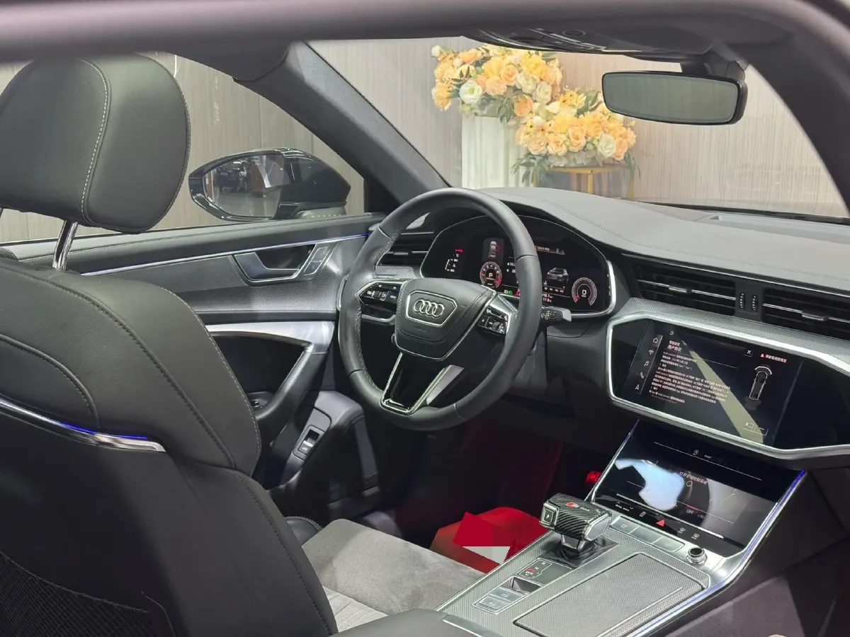 2023 Audi A6L 2.0T 190HP L4 7DCT,autocango,china used car exporter,china ev exporter,chinese used car exporter,chinese used ev exporter