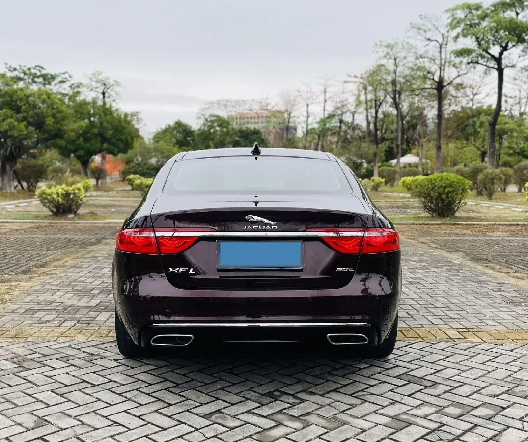 2020 Jaguar XFL 2.0T 200HP L4 8AT,autocango,china used car exporter,china ev exporter,chinese used car exporter,chinese used ev exporter