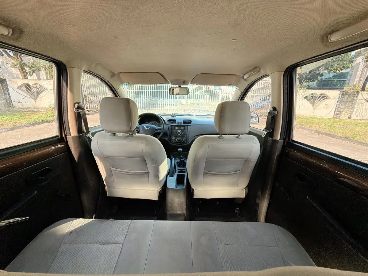 2018 WuLing HongGuang 1.5L 105HP L4 5MT,autocango,china used car exporter,china ev exporter,chinese used car exporter,chinese used ev exporter