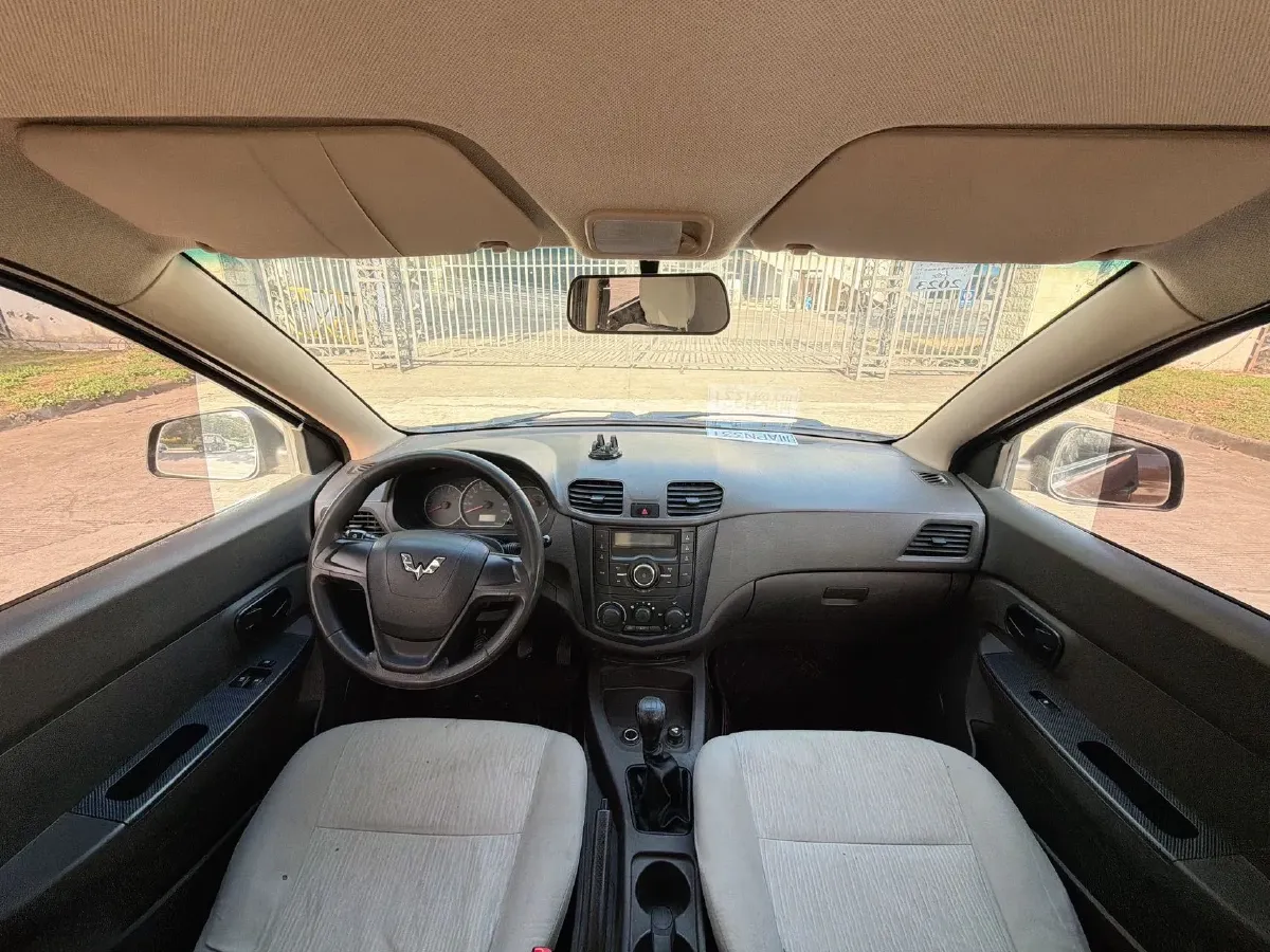 2018 WuLing HongGuang 1.5L 105HP L4 5MT,autocango,china used car exporter,china ev exporter,chinese used car exporter,chinese used ev exporter