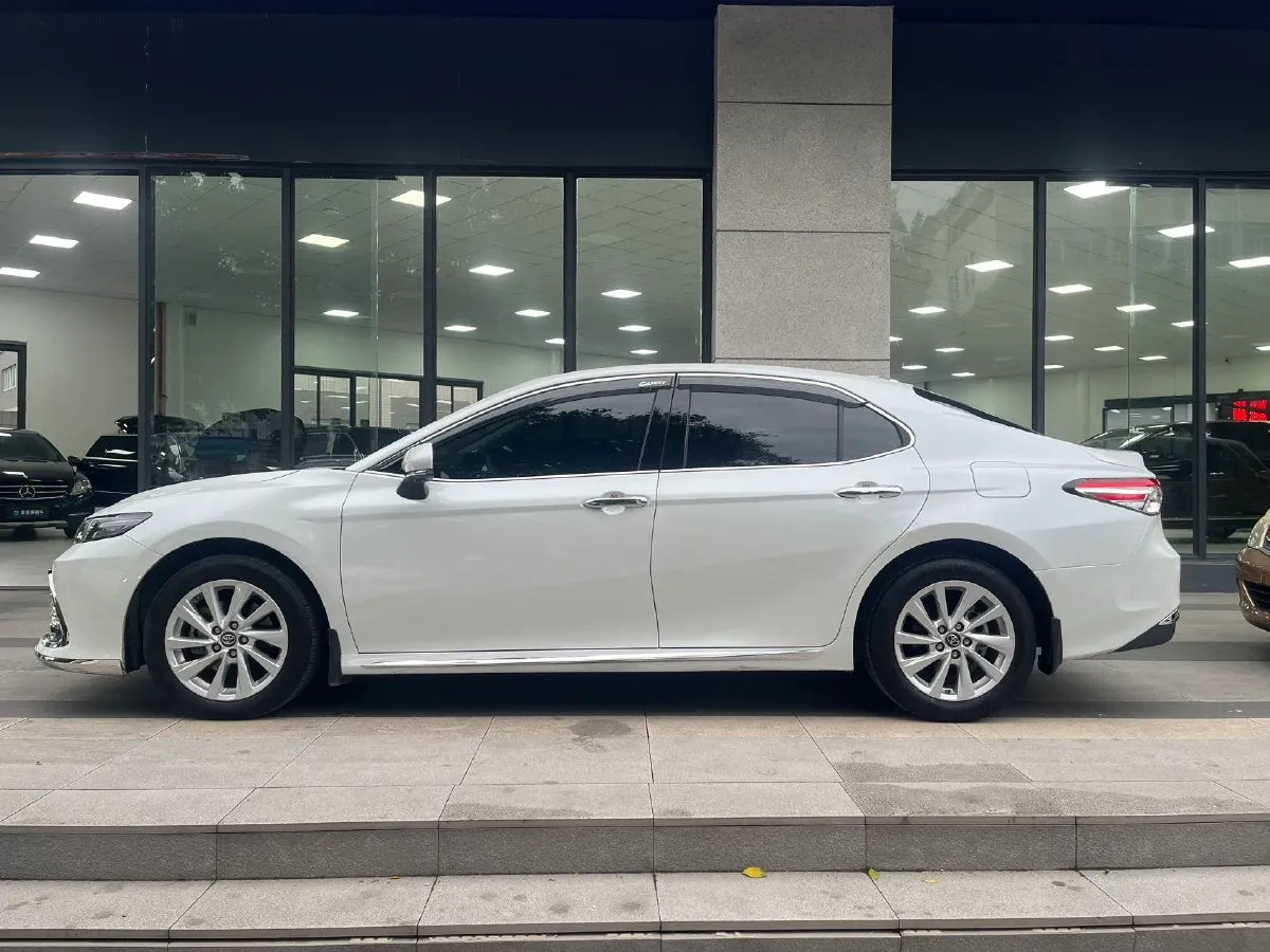 2023 Toyota Camry 2.0L 177HP L4 CVT,autocango,china used car exporter,china ev exporter,chinese used car exporter,chinese used ev exporter