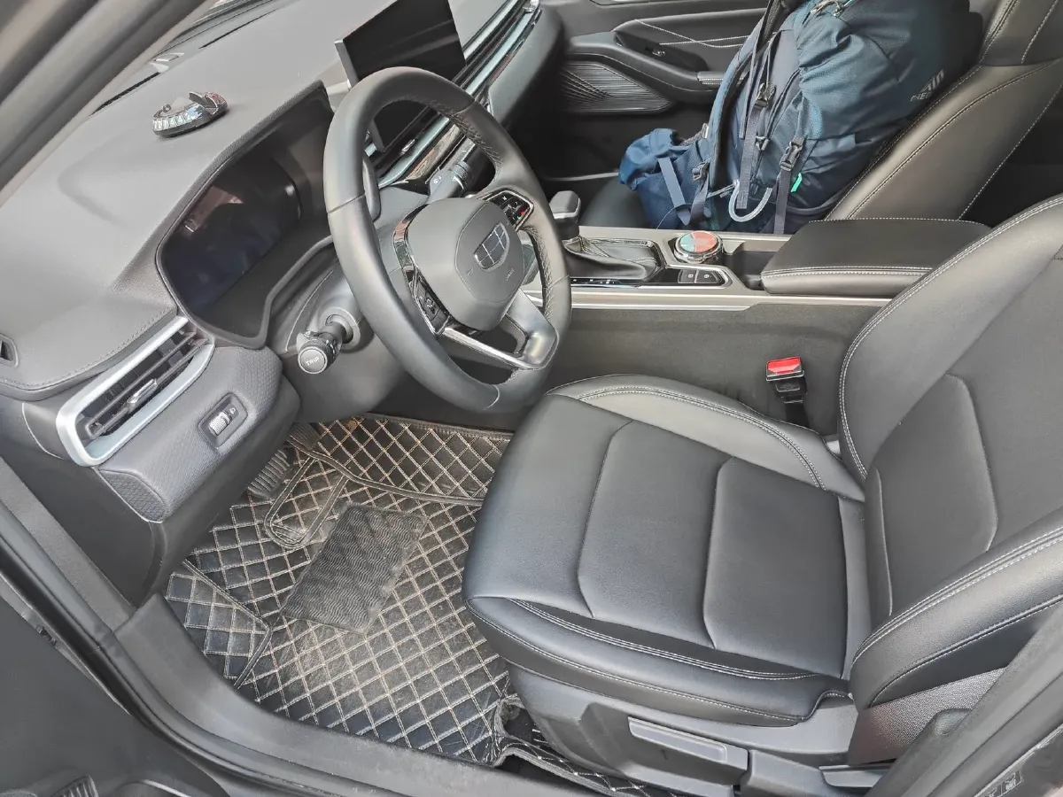 2025 Geely Emgrand 1.5L 127HP L4 CVT,autocango,china used car exporter,china ev exporter,chinese used car exporter,chinese used ev exporter