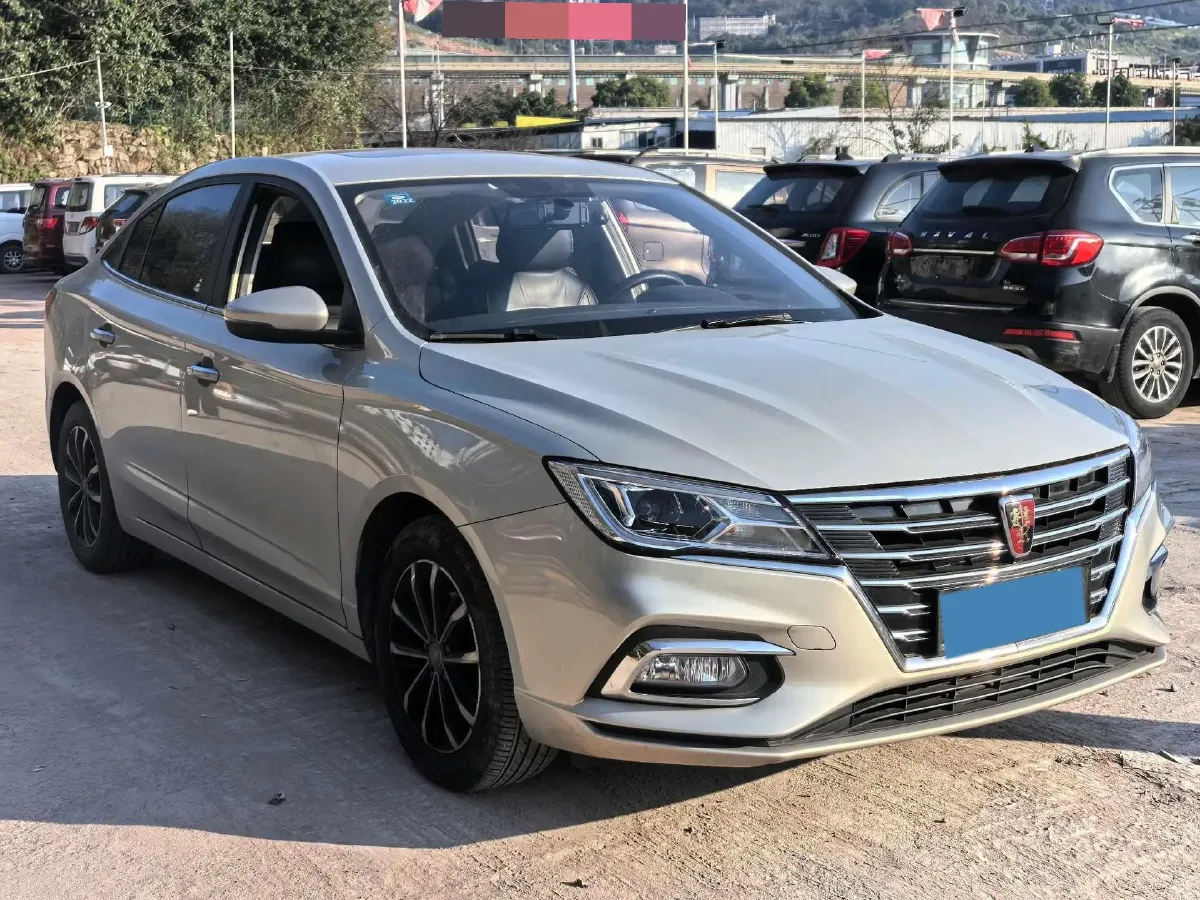 2019 Roewe i5 1.5L 120HP L4 5MT,autocango,china used car exporter,china ev exporter,chinese used car exporter,chinese used ev exporter