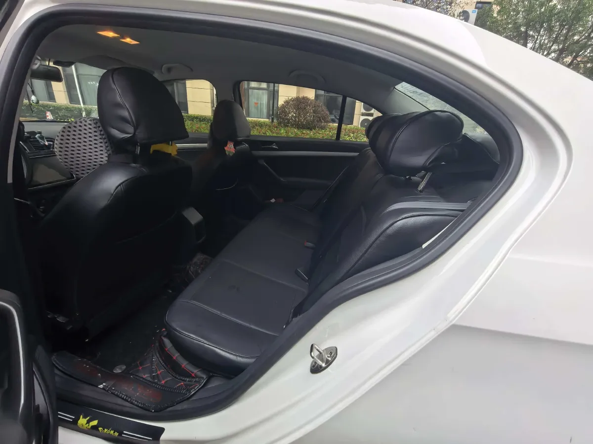 2017 Volkswagen Lavida 1.6L 110HP L4 6AT,autocango,china used car exporter,china ev exporter,chinese used car exporter,chinese used ev exporter