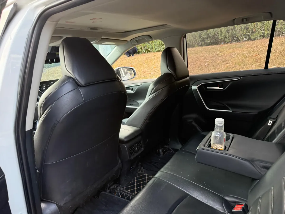 2021 Toyota Wildlander 2.0L 171HP L4 CVT,autocango,china used car exporter,china ev exporter,chinese used car exporter,chinese used ev exporter