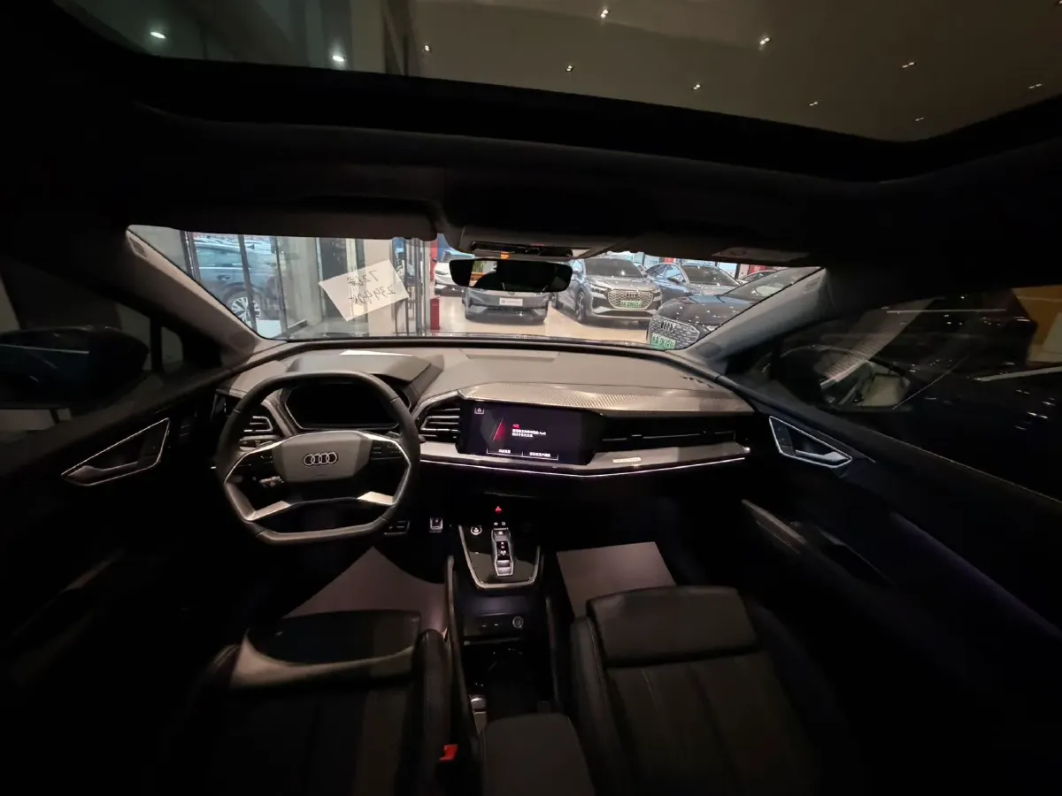 2024 Audi Q4 e-tron BEV 84.8KWH,autocango,china used car exporter,china ev exporter,chinese used car exporter,chinese used ev exporter