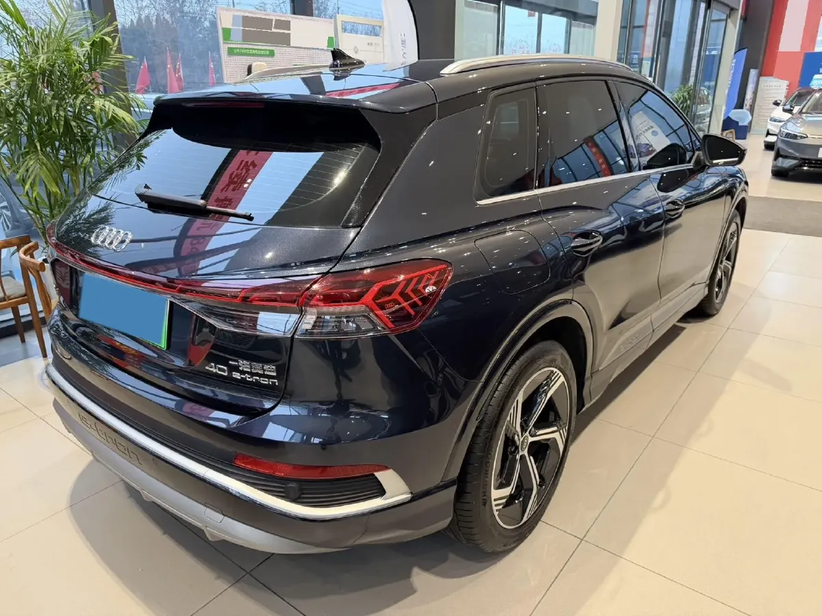 2024 Audi Q4 e-tron BEV 84.8KWH,autocango,china used car exporter,china ev exporter,chinese used car exporter,chinese used ev exporter