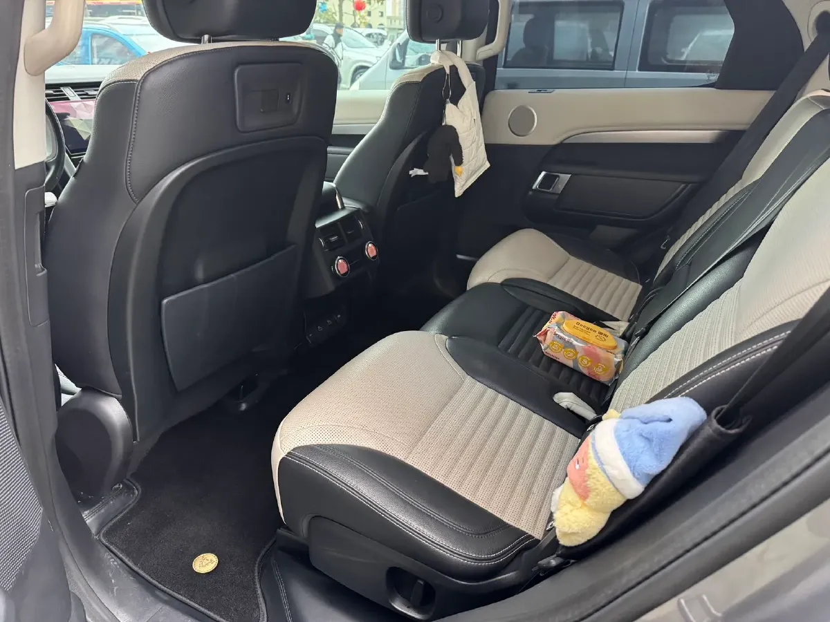 2021 Land Rover Discovery 3.0T 360HP L6 8AT,autocango,china used car exporter,china ev exporter,chinese used car exporter,chinese used ev exporter