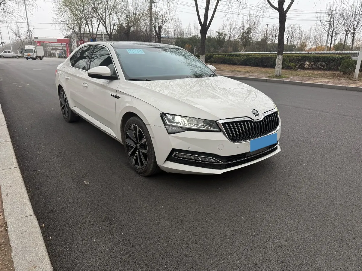 2019 Skoda Superb 2.0T 186HP L4 7DCT,autocango,china used car exporter,china ev exporter,chinese used car exporter,chinese used ev exporter