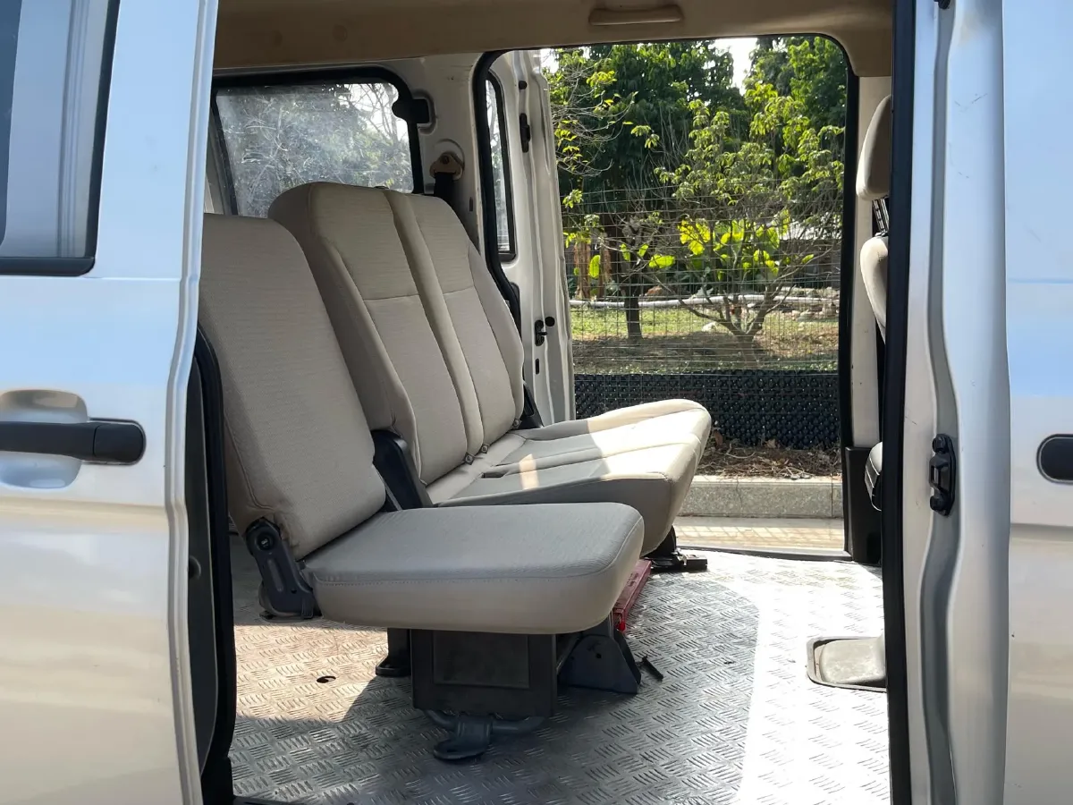 2019 WuLing HongGuang V 1.5L 99HP L4 6MT,autocango,china used car exporter,china ev exporter,chinese used car exporter,chinese used ev exporter