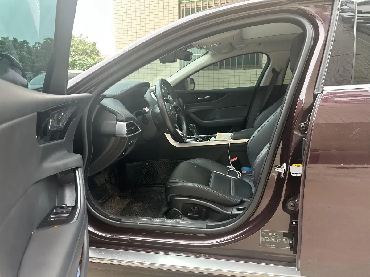 2021 Jaguar XEL 2.0T 250HP L4 8AT,autocango,china used car exporter,china ev exporter,chinese used car exporter,chinese used ev exporter