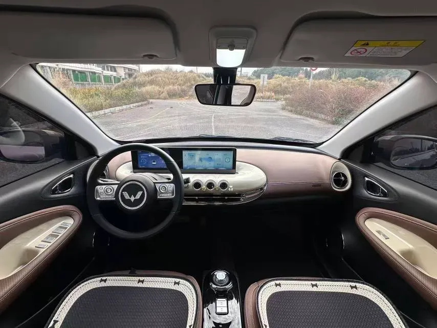 2025 WuLing BinGuo BEV,autocango,china used car exporter,china ev exporter,chinese used car exporter,chinese used ev exporter