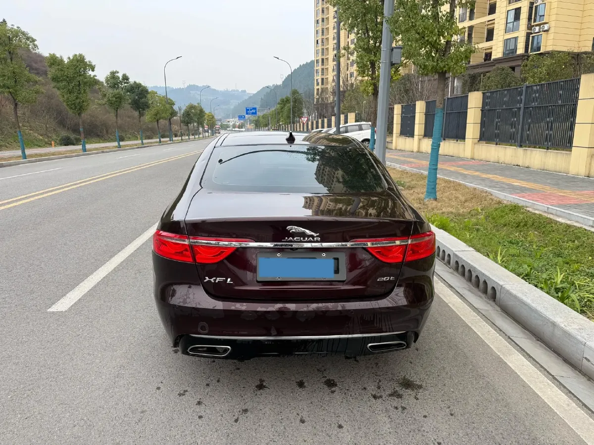 2018 Jaguar XFL 2.0T 200HP L4 8AT,autocango,china used car exporter,china ev exporter,chinese used car exporter,chinese used ev exporter
