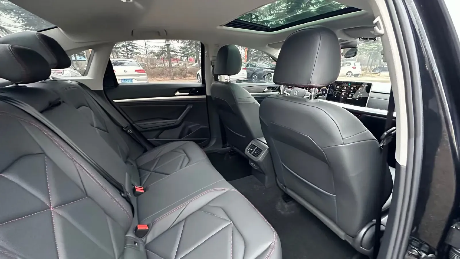 2024 Volkswagen Lavida 1.5T 160HP L4 7DCT,autocango,china used car exporter,china ev exporter,chinese used car exporter,chinese used ev exporter