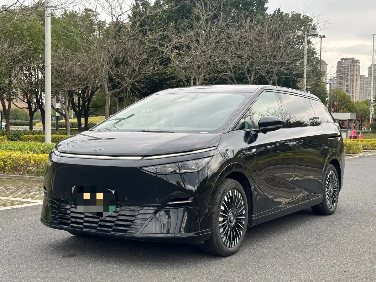 2025 Xpeng X9 BEV,autocango,china used car exporter,china ev exporter,chinese used car exporter,chinese used ev exporter