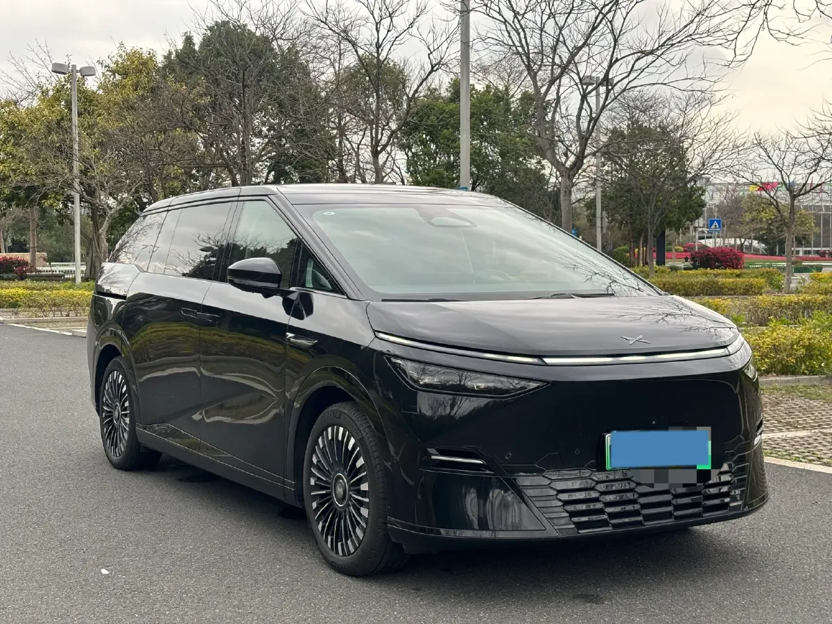 2025 Xpeng X9 BEV,autocango,china used car exporter,china ev exporter,chinese used car exporter,chinese used ev exporter