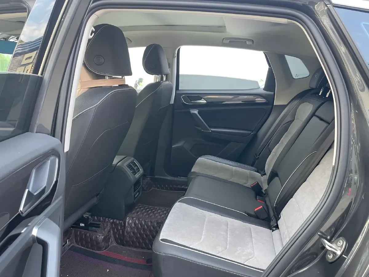 2020 Volkswagen Tayron X 2.0T 186HP L4 7DCT,autocango,china used car exporter,china ev exporter,chinese used car exporter,chinese used ev exporter