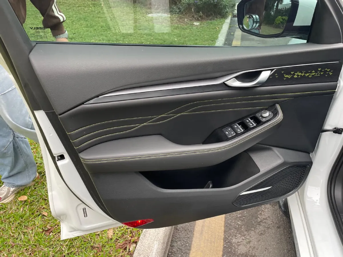 2023 Geely Preface 1.5T 181HP L4 7DCT,autocango,china used car exporter,china ev exporter,chinese used car exporter,chinese used ev exporter