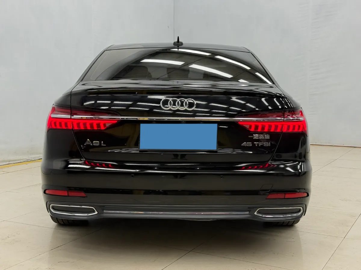 2021 Audi A6L 2.0T 224HP L4 7DCT,autocango,china used car exporter,china ev exporter,chinese used car exporter,chinese used ev exporter